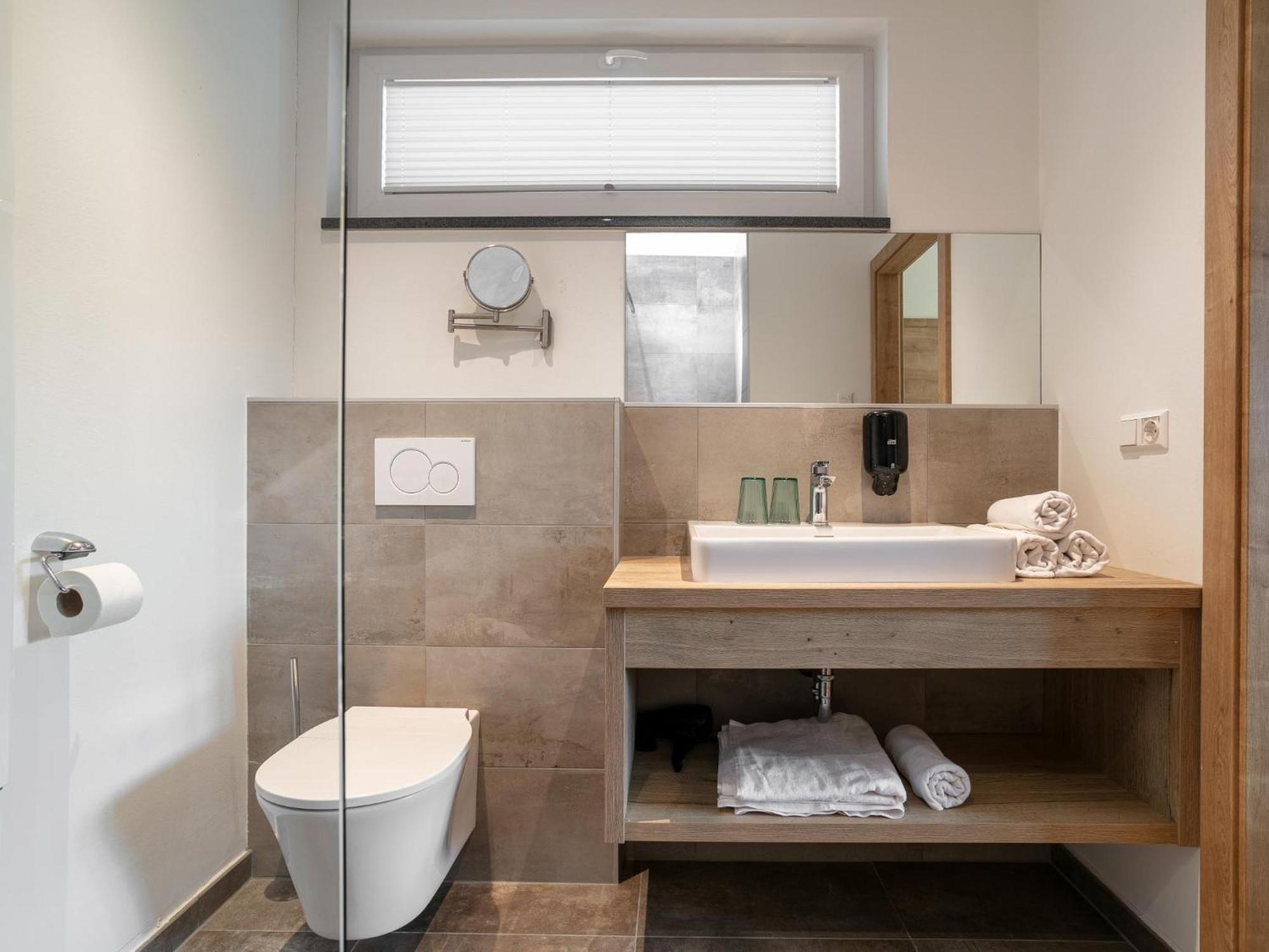 Appartement Apart33 2-12 *